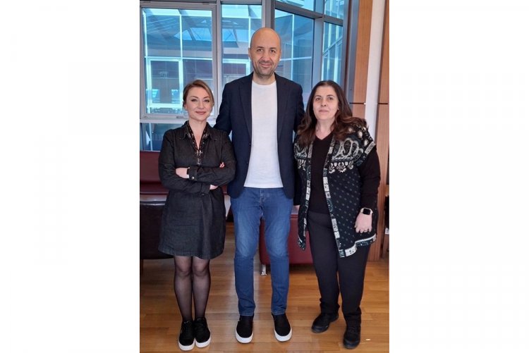 PİLVAK Yönetim Kurulu Başkan Yardımcısı Kaptan Pilot Uğur Demiröz, Halkla İlişkiler ve Reklamcılık Bölümü'nü Ziyaret Etti